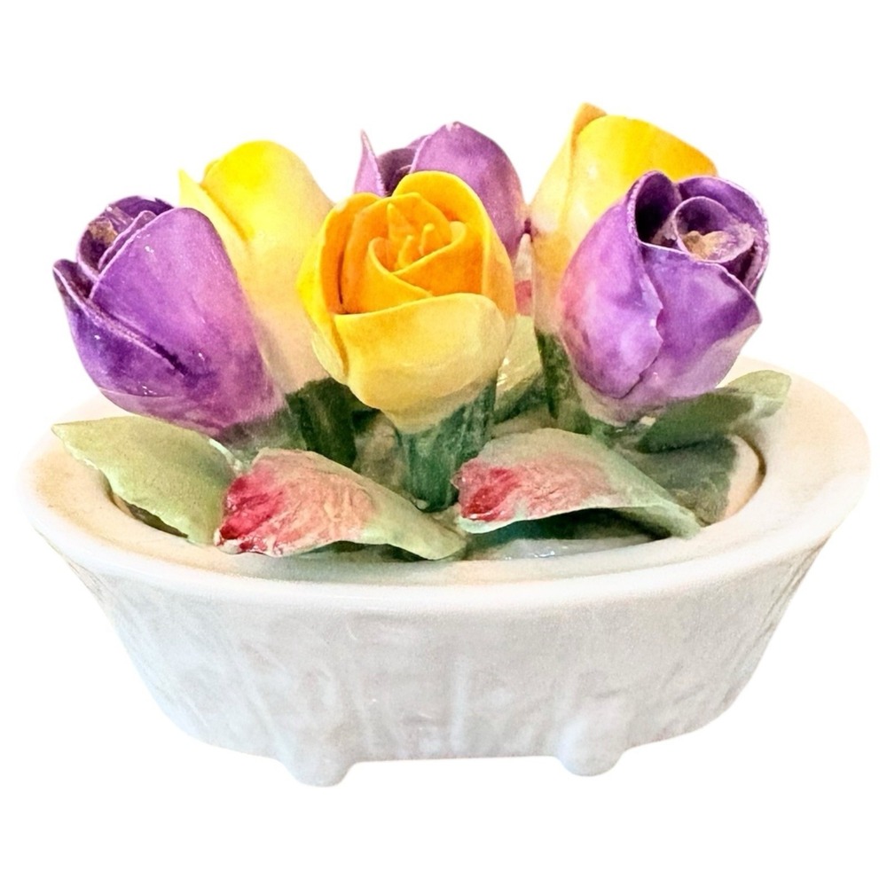 Aynsley England Flower Bouquet Flower of the Month - February‎ Crocus